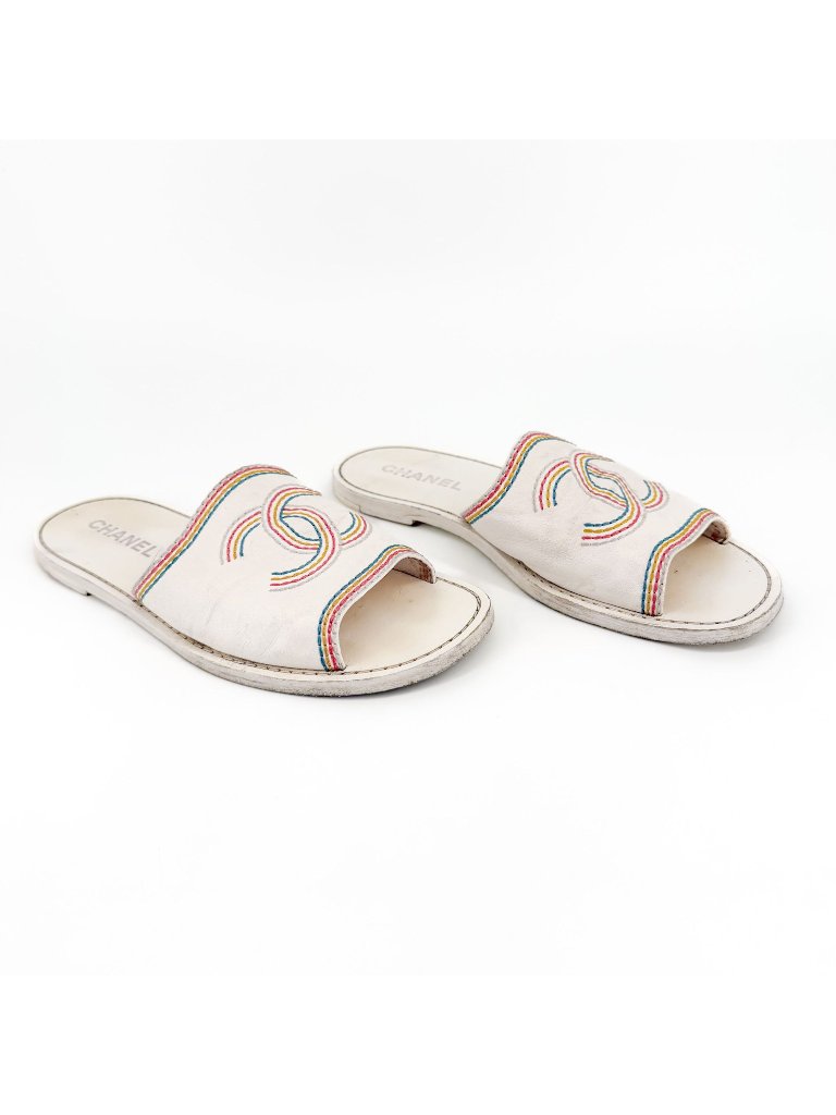 Chanel Embroidered Cc Slide Sandals White Leather Rainbow Size 39 Us 8-8.5 Women